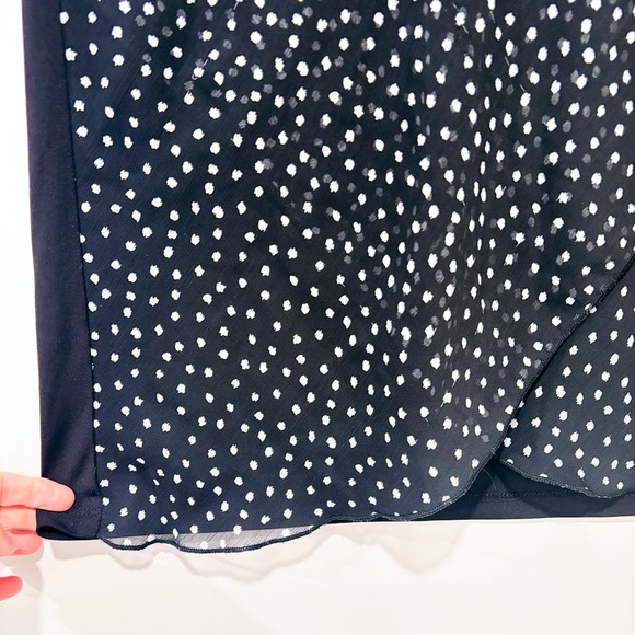 REITMANS – Black and white polka dot sleeveless blouse | Cowl neck top * - Picture 5 of 9